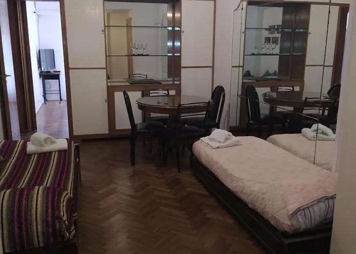 Alto Palermo For Rent